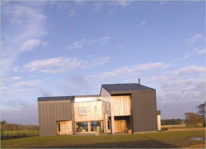 Udvendig side af et fritliggende hus i England