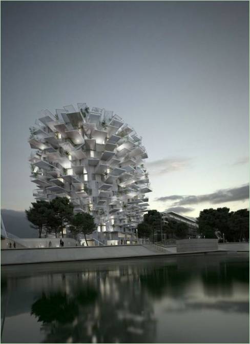 Arbre Blanc/White Tree hus af Sou Fujimoto Architects