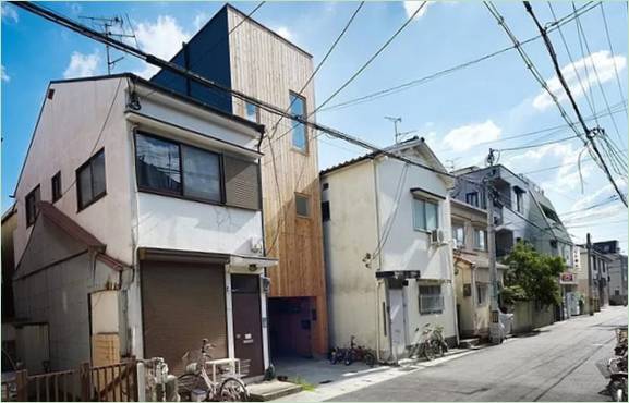 Et smalt hus i Japan