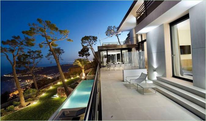 Villa med fantastisk panoramaudsigt over havet