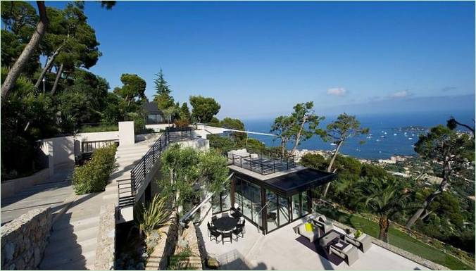 Villa med spektakulær panoramaudsigt over havet