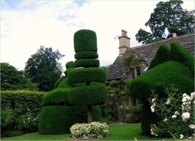En have i den middelalderlige herregård Haddon Hall