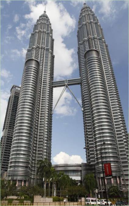Skyskrabere med en betagende udsigt - Petronas Twin Tower Skyskrabere med en betagende udsigt - Petronas Twin Tower